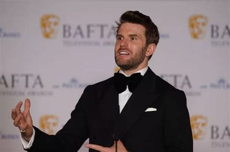 Joel Dommett explains how he turned tables on sex tape。